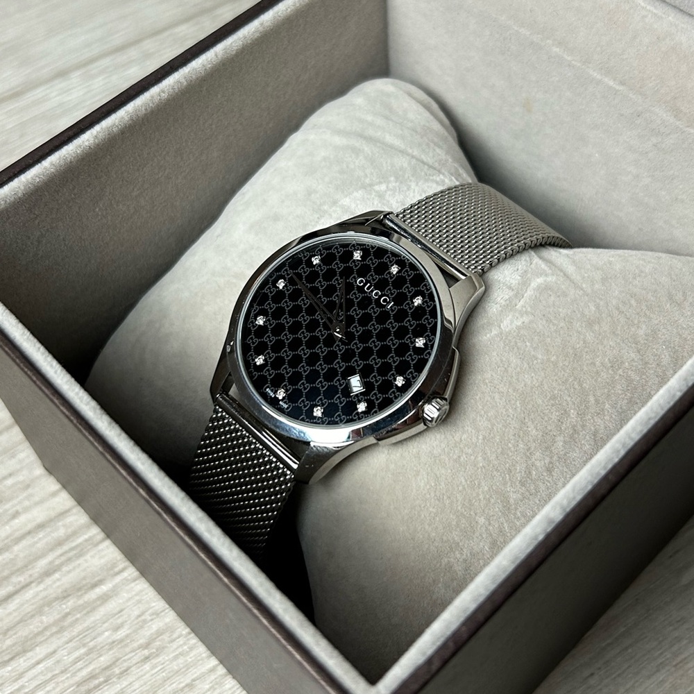 GUCCI WRIST WATCH